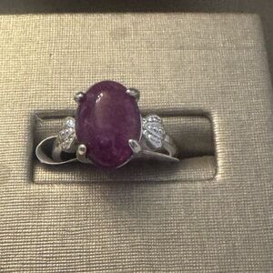 Elegant Silver and Cobochon Ruby Gemstone Ring size 9